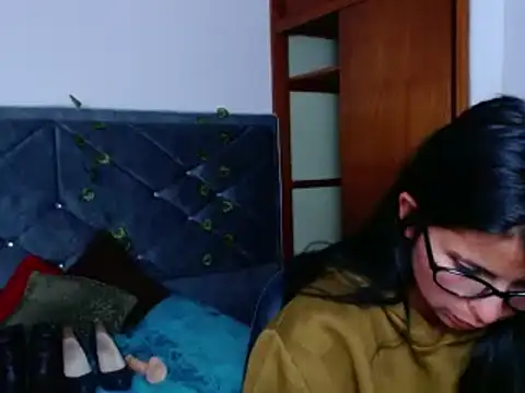 Alisha_Gamskar13 webcam
