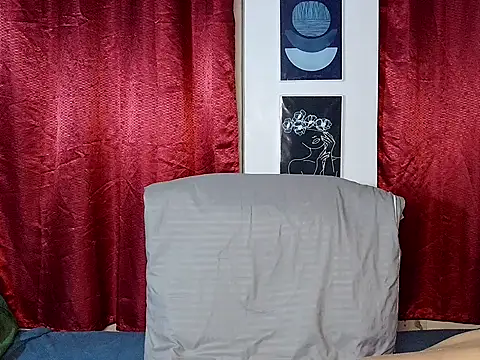 MistressLuna1 webcam