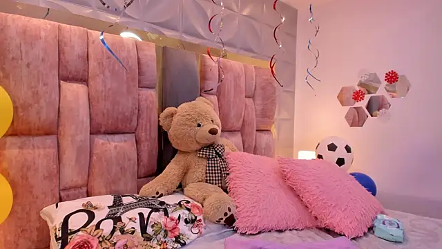 Charlotte_Ice1