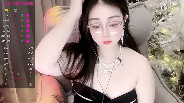 Monica-666888- webcam