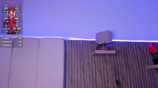lunita_naughty (F teen) - fingers in pussy