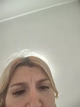 hotblondie69 (F young) - Hot dildo fuck raw hard