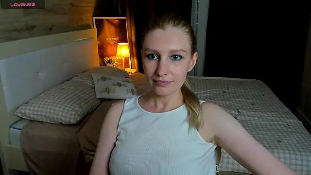 ReginaAmour webcam