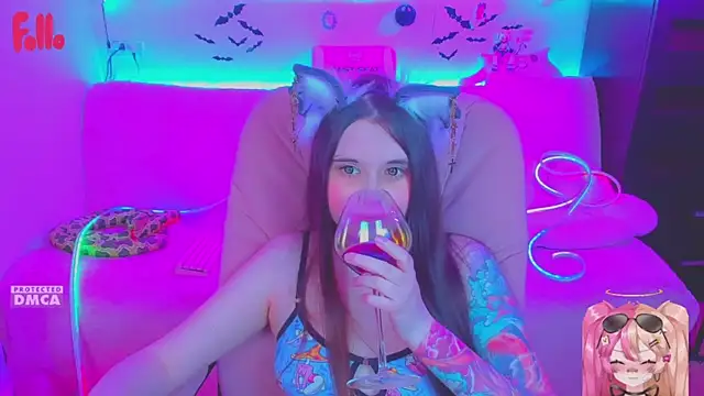 Lolisuccub webcam