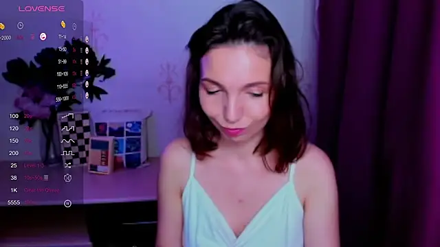 KindHazelHere_ webcam