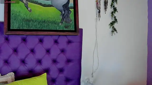 Cloeandtyfanny webcam