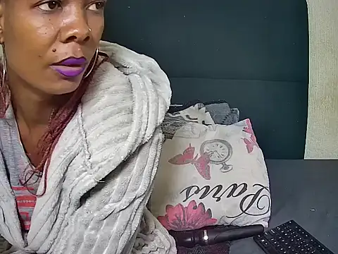 Pretty_miss_devilxxx35 webcam