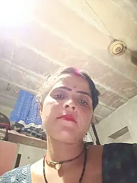 Hotty_ruvi webcam