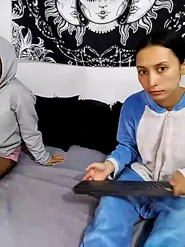 abby_n_emily webcam