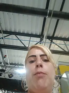 Shirley0810 webcam