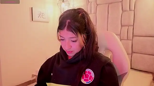 Dahiana_Dmour_ webcam