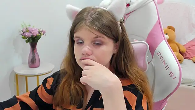 ChloeHalses webcam