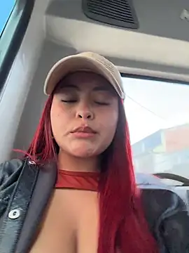 Lia-Moon77 webcam
