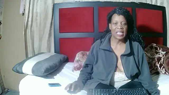 JoycyQueen webcam