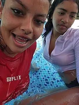 Milu_Luthor webcam