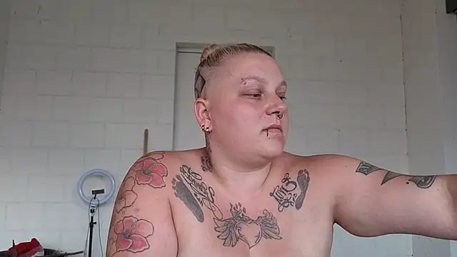 Lady_Peggi webcam