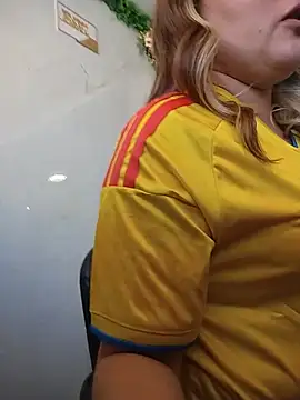 Ardiente10latina webcam