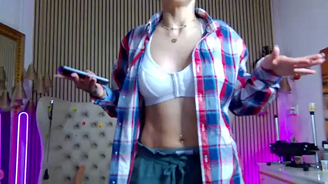 PlayfulShow live cam on StripChat