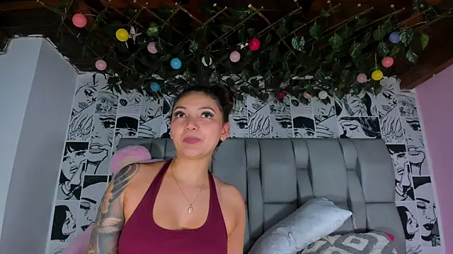 LucyRosse webcam