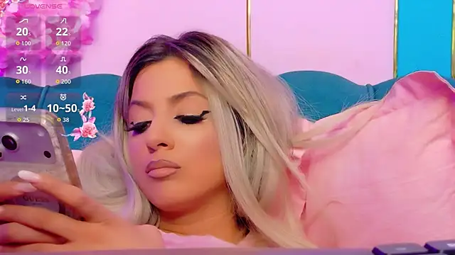 AriannaSins webcam