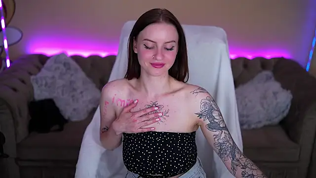 AlexaFleur webcam