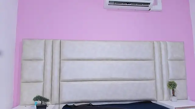 Liia_Collins's room
