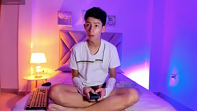 Baby_noahtt webcam