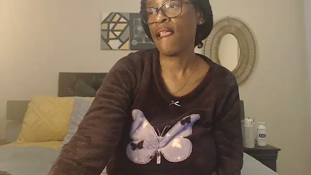 Creamyass22 webcam