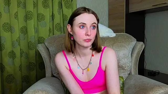 Cowell_Adelina webcam