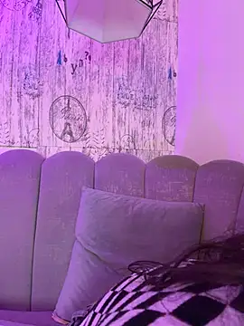 AbyThompson live cam on StripChat