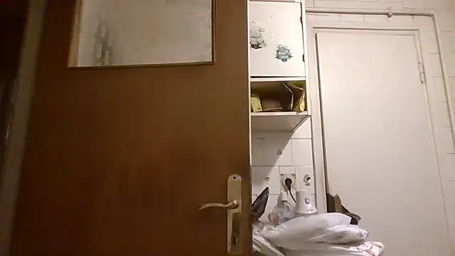 mariusica1@xh webcam