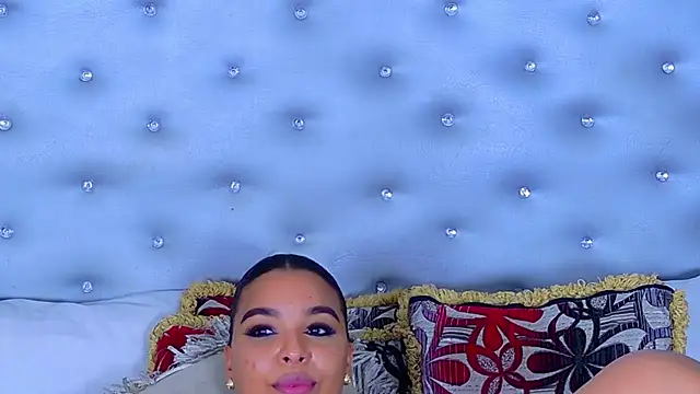 EileenBenzon webcam