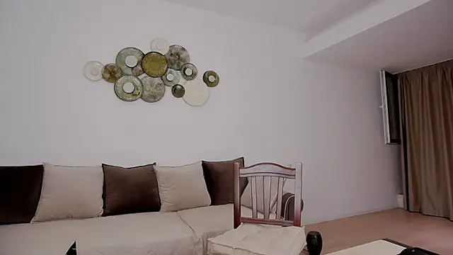BelovedKhlloee webcam