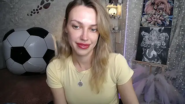 NickyAdamidi webcam