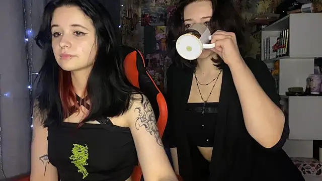 Absent_Fairy webcam