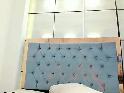 coonie_paige webcam