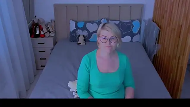 sabrinamacmarren webcam