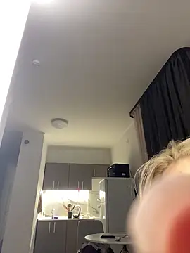 April_Purr webcam