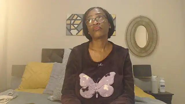 Creamyass22 webcam