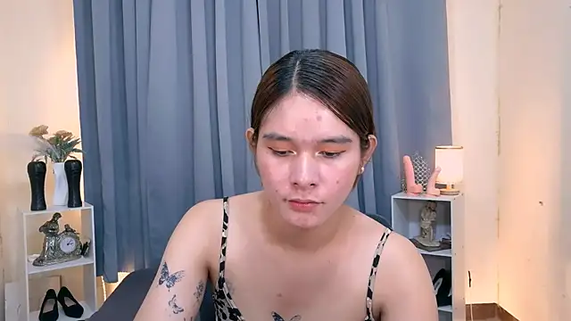 Mimi_Mckinley webcam