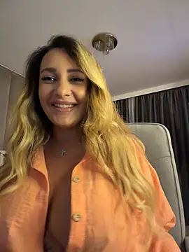 YaaraCollins webcam