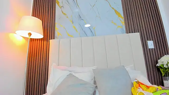 Victoria_Guzman webcam
