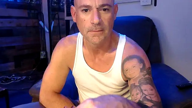 MISTERANDDEMI webcam