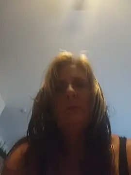SultrySummer68 webcam