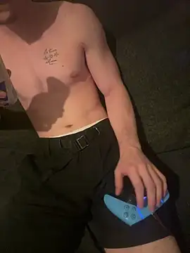 Lucas328706 webcam