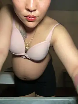 Lina-Naughty webcam