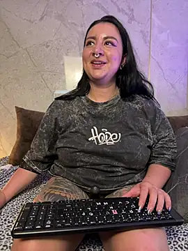 Abril_Luv webcam