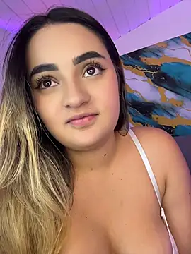Antonella_Julieta webcam