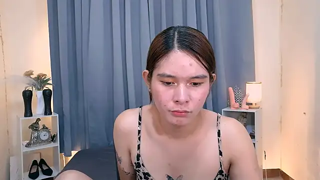 Mimi_Mckinley webcam