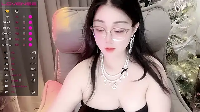 Monica-666888- webcam